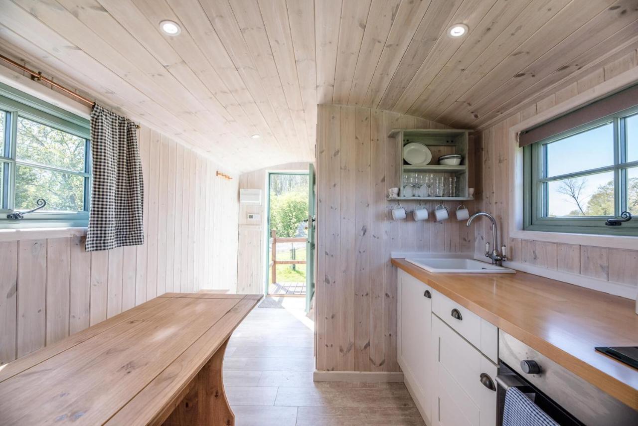 Honeysuckle Farm Holidays By Stay In Suffolk, Monk Soham ウッドブリッジ エクステリア 写真