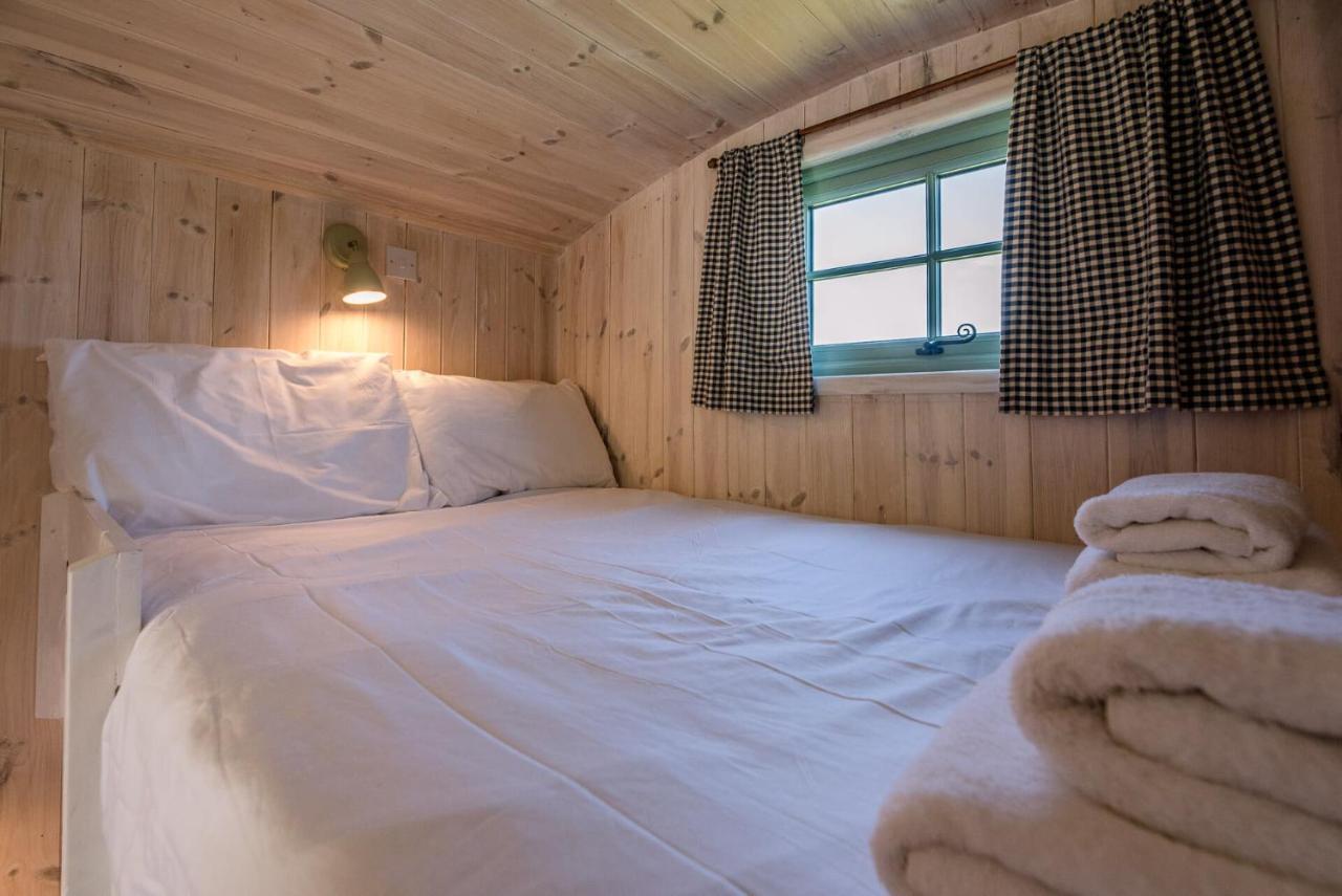 Honeysuckle Farm Holidays By Stay In Suffolk, Monk Soham ウッドブリッジ エクステリア 写真