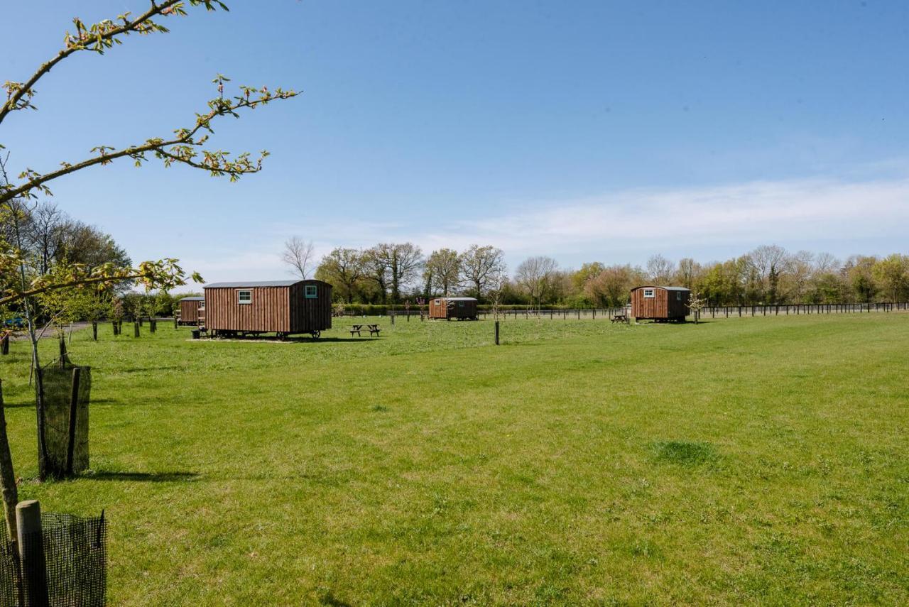 Honeysuckle Farm Holidays By Stay In Suffolk, Monk Soham ウッドブリッジ エクステリア 写真