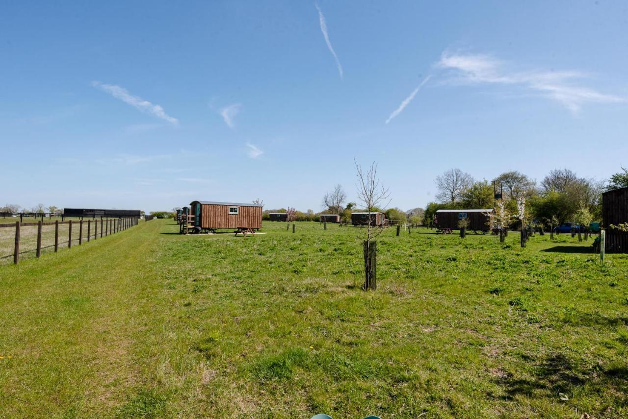 Honeysuckle Farm Holidays By Stay In Suffolk, Monk Soham ウッドブリッジ エクステリア 写真